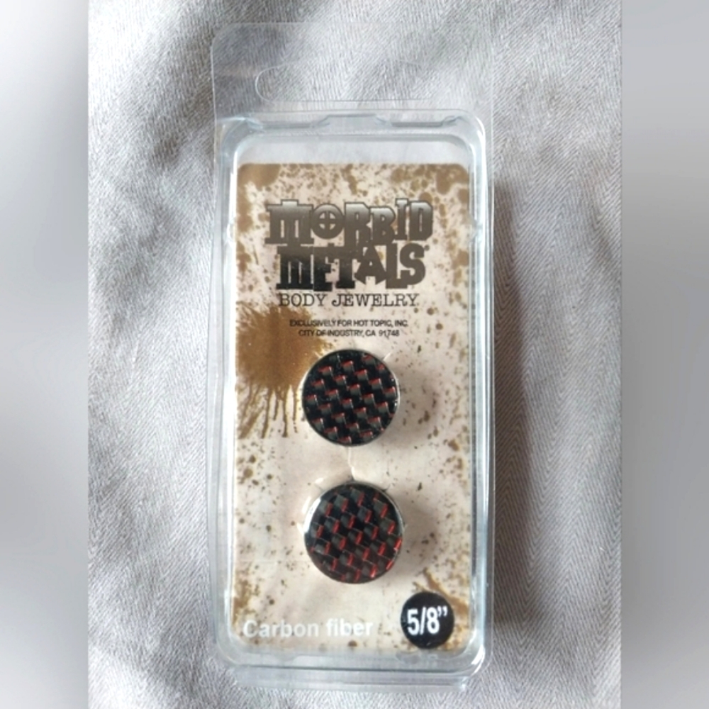 Morbid Metals Hot Topic black & red carbon fiber plugs 5/8"